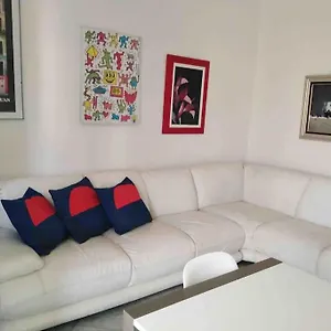  Appartamento Lovely Flat, Super Connected To The Centre,wifi,4p